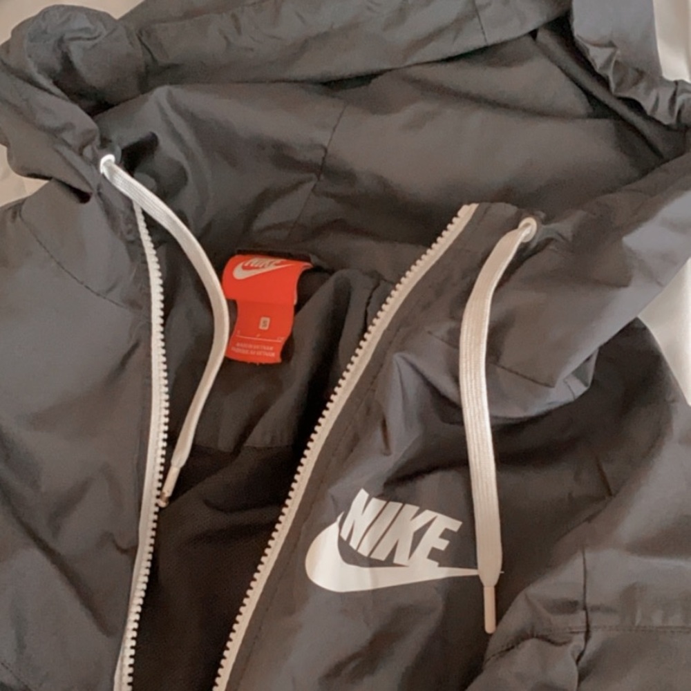 Nike zip up windbreaker